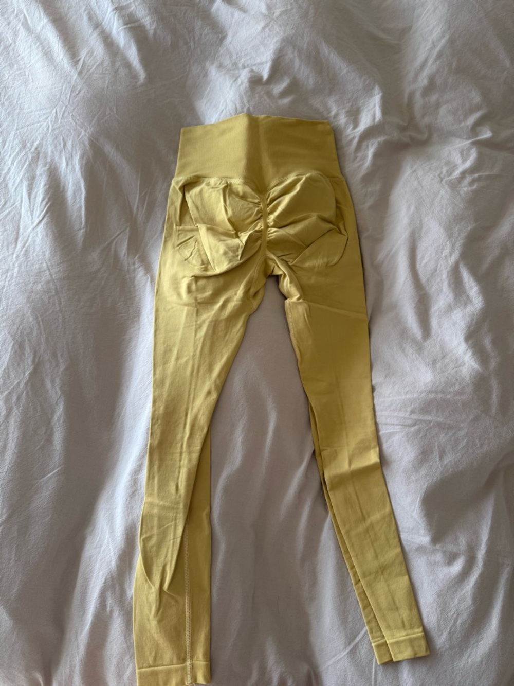 High-Waist Leggings in Yellow